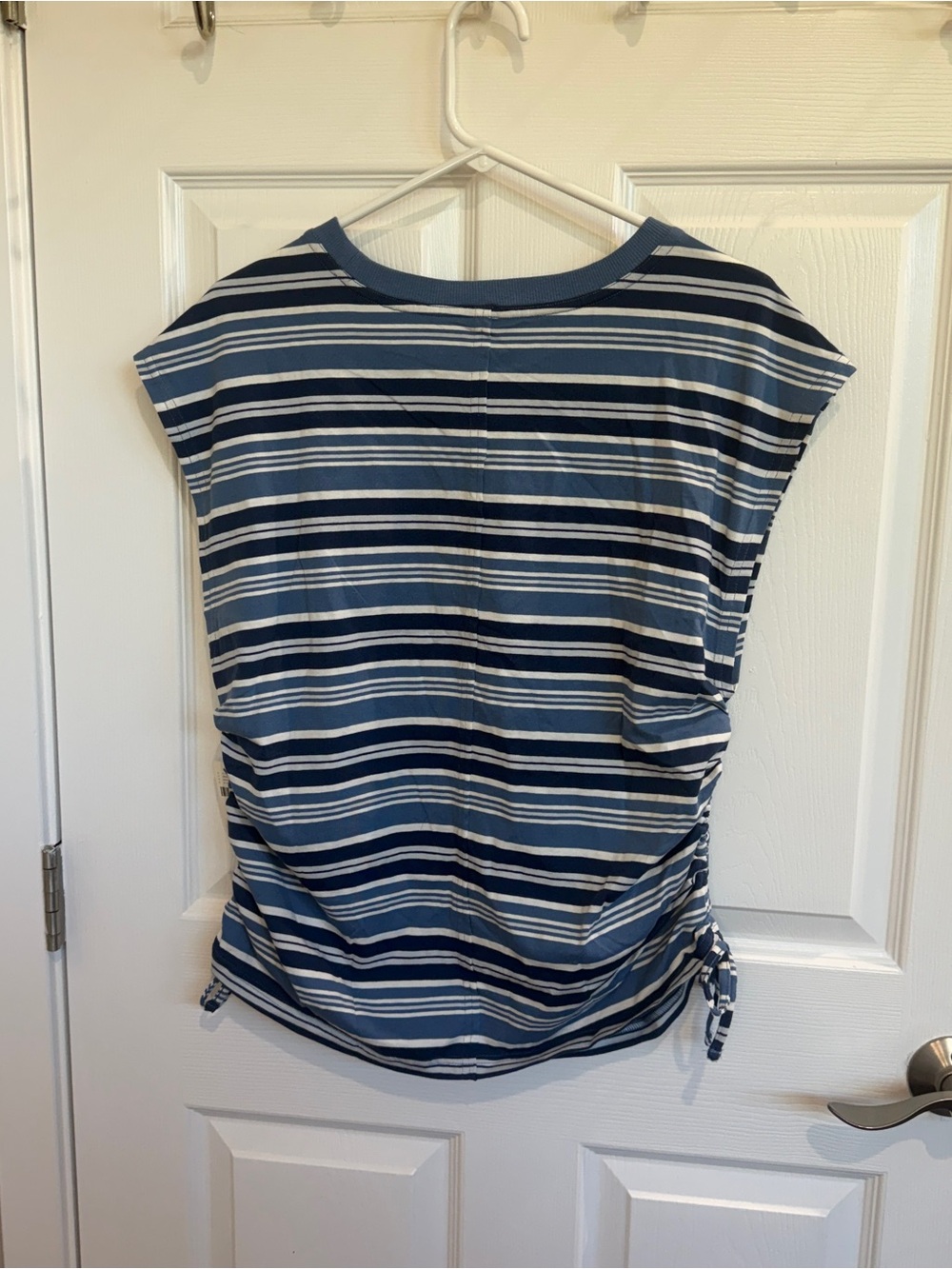 Pilcro 100% Cotton Cinched Muscle Tee - Picture 5 of 7